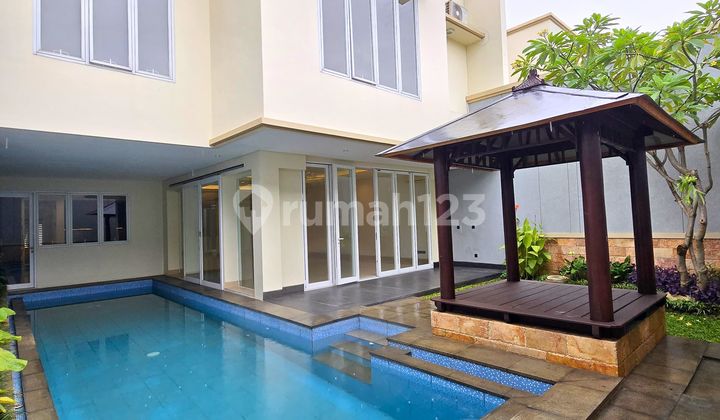 Townhouse Mewah Dan Nyaman Area Pejaten Barat Lokasi Premium