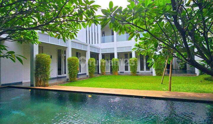 For Rent Luxurious And Comfortable House With Tropical Design, Located In The Cilandak Cipete Area 1