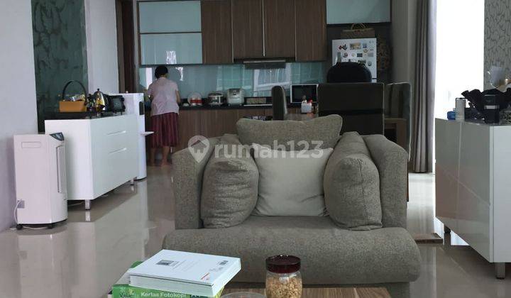 Dijual CEPAT Apartemen Kemang Village 3BR Privat Lift Super BU 2