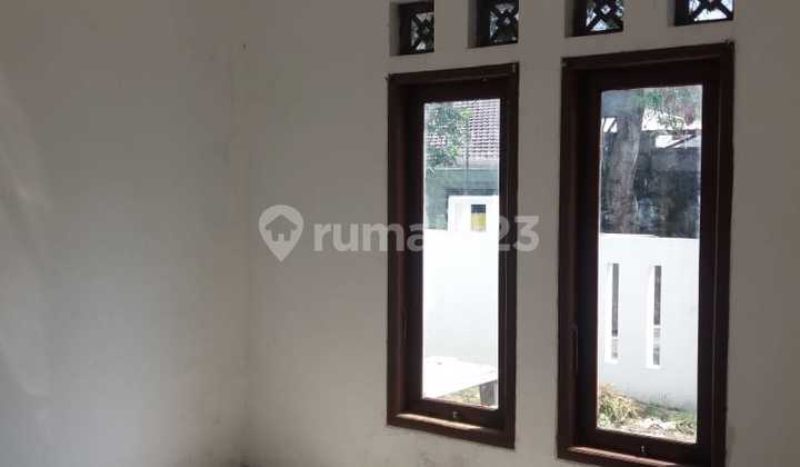 DIJUAL RUMAH SHM SIAP HUNI TENGAH KOTA, JL PUSPONJOLO SEMARANG BARAT  8