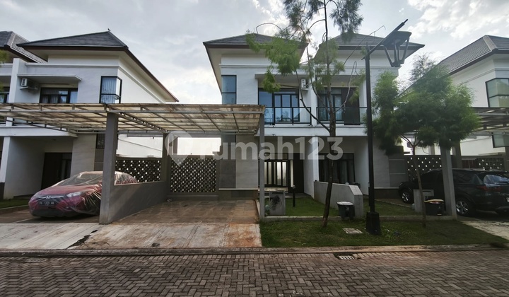 Disewakan Rumah Di Bsb. Lingkungan Elit Sejuk Aman Bebas Banjir.  1