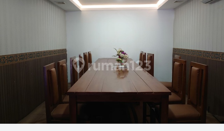 Disewakan Rumah Usaha Lokasi Strategis Di Pinggir Jalan Raya Tentara Pelajar Mrican, Semarang