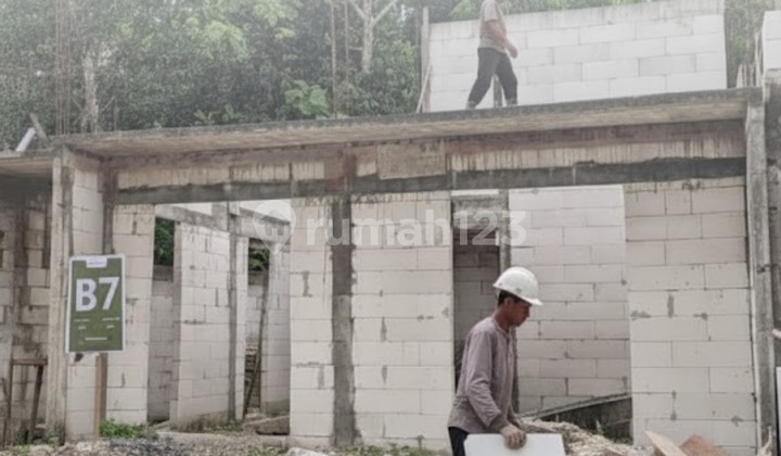 Modern Minimalist House in Gamping 2