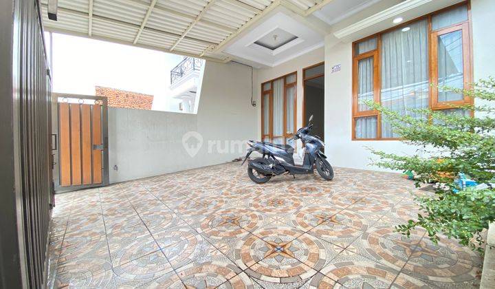 Sewa Rumah Mewah High Ceiling Di Jagakarsa Jakarta Selatan 2