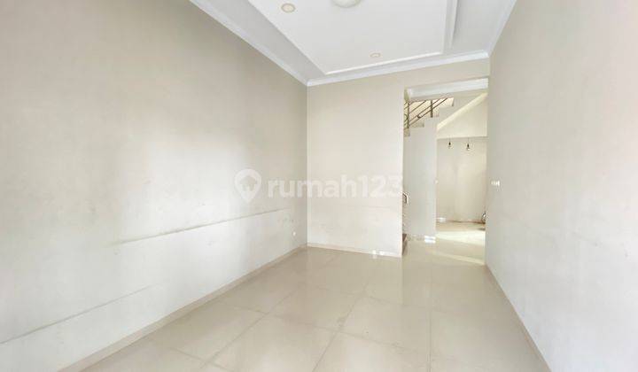 Sewa Rumah Mewah High Ceiling Di Jagakarsa Jakarta Selatan 4