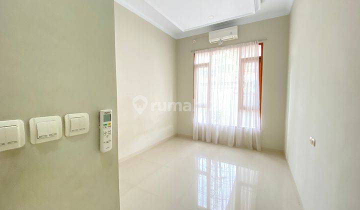 Sewa Rumah Mewah High Ceiling Di Jagakarsa Jakarta Selatan 6