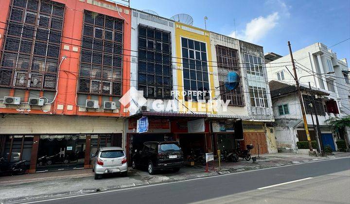 Ruko Jalan S. Parman Kapten Maulana Lubis Glugur Medan 2