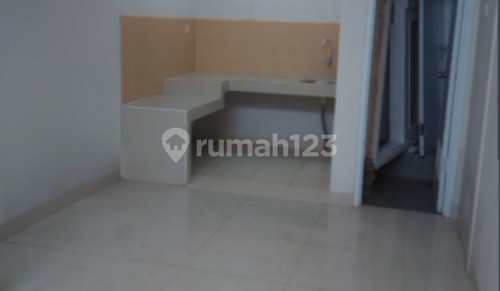 For Rent Per Year 2-Story House in Graha Raya Cluster, Area 84M2, Good Location