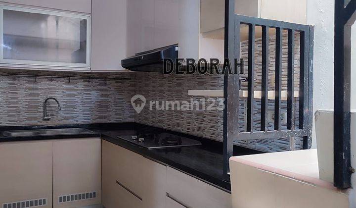 Rumah 2 Lantai Di Cluster Banjar Wijaya Dijual Cepat Berikut Perabotnya  2