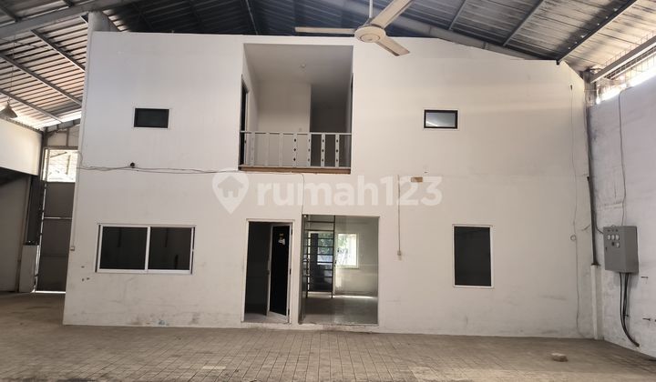 For Rent Spacious 1100m2 Warehouse Plus Office and Mess in DPR Plot
