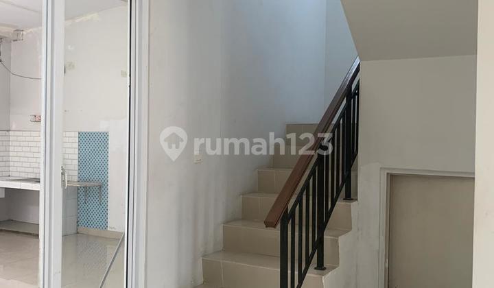 For Rent Minimum 2 Years 2-Story House in Bohemia Cluster, Gading Serpong For Rent Minimum 2 Years 2-Story House in Bohemia Cluster, Gading Serpong