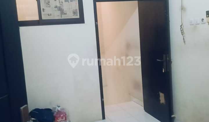Dijual Rumah Petak Tingkat Luas 17M2 Dalam Gang Lokasi di Teluk Gong Harga Nego 2