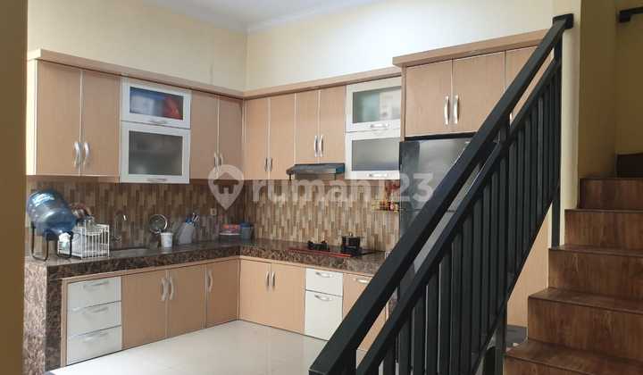 Dijual Cepat Rumah 3 Lantai di Cluster Taman Royal Luas 96M2 Lokasi Strategis Dijual Cepat Rumah 3 Lantai di Cluster Taman Royal Luas 96M2 Lokasi Strategis