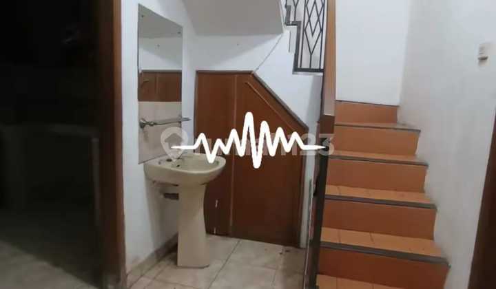 For Rent 2-Story House, Good Ready to Live Near Bkt, Near Station 2