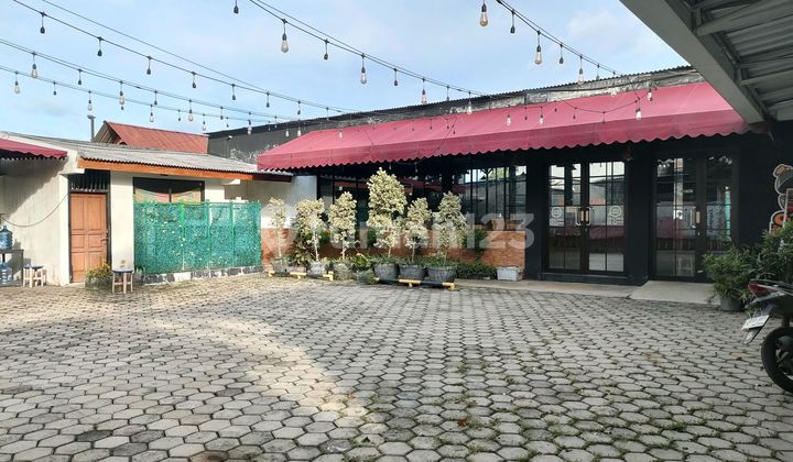 Cari Tempat Usaha? Ini Cocok Banget! Luas 917 M²‼️"Lokasi Strategis, Pinggir Jalan, Siap Huni .