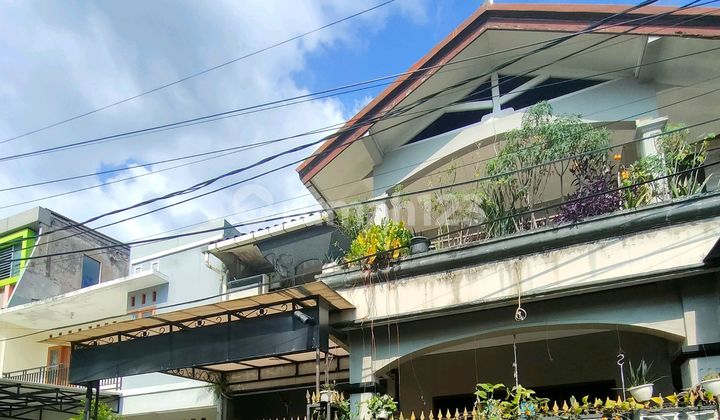 Disewakan Rumah Siap Huni – Duren Sawit, Jakarta Timurbangunan 2 Lantai, Dalam Komplek Tenang & Aman, Cocok Untuk Rumah Tinggal Atau Kantor.