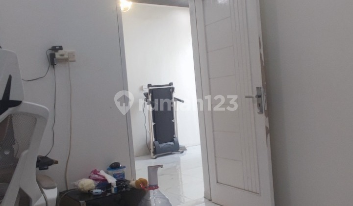 Nice House Unfurnished Freehold on Jl. Kerkof South Cimahi, Cimahi Nice House Unfurnished Freehold on Jl. Kerkof South Cimahi, Cimahi