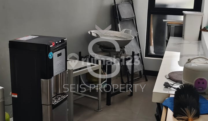 Rumah Bagus Unfurnished SHM Taman Kopo Indah, Bandung