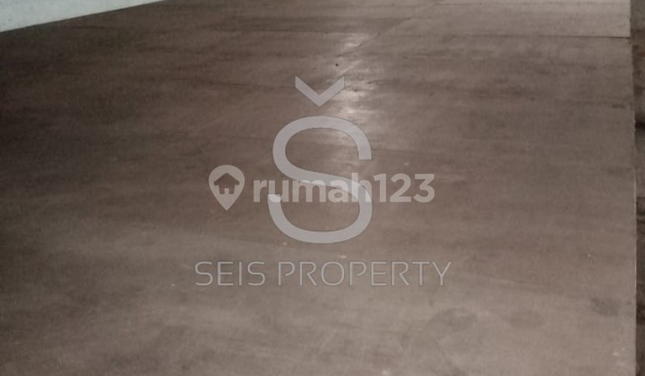 Gudang Butuh Minim Renovasi Bandung Kulon, Bandung 1500 m2 SHM 1
