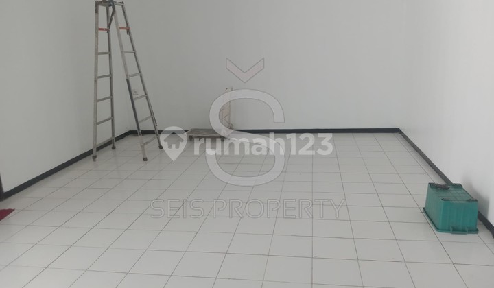 Rumah Kontrakan Unfurnished Babakan Ciparay, Bandung SHM 2