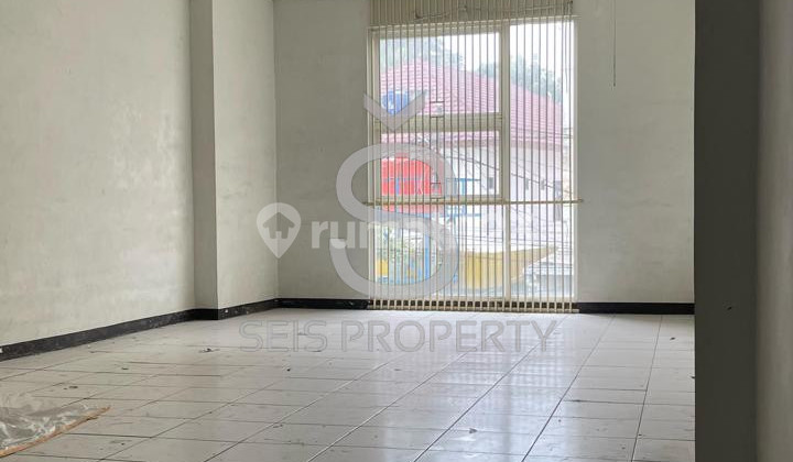Ruko Butuh Minim Renovasi 217 m2 Andir, Bandung 2
