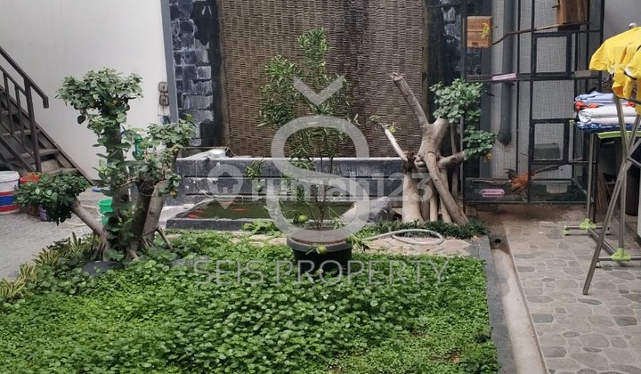 Nice Semi-Furnished House in Sumbersari, Bandung, ready for occupancy. Nice Semi-Furnished House in Sumbersari, Bandung, ready for occupancy.