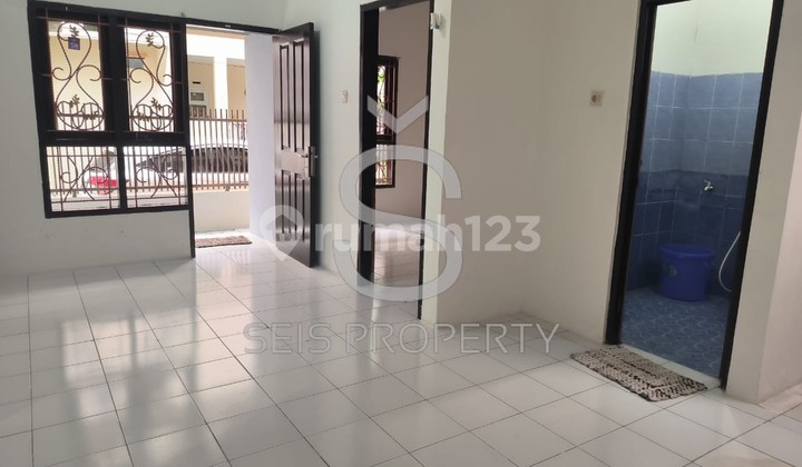 Rumah Bagus Unfurnished SHM di Sariwangi, Bandung