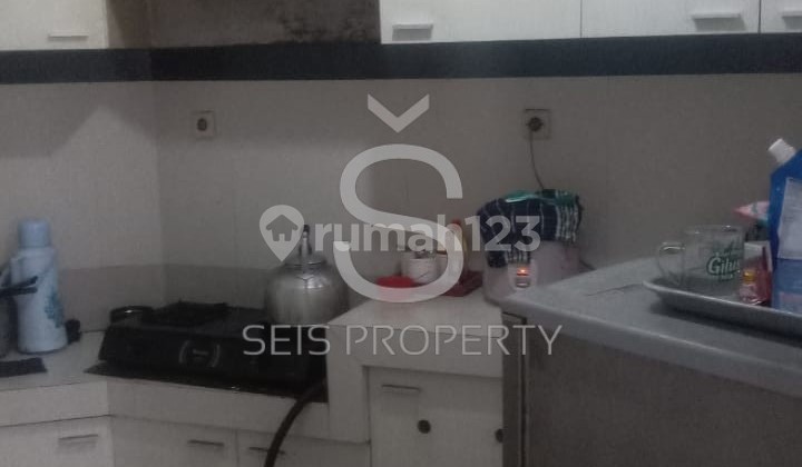 House Needs Minimal Renovation ready to occupy on Jl. Luna Bojongloa, Bandung. 2