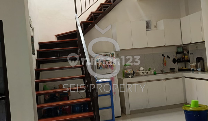 Rumah Bagus Unfurnished SHM Taman Kopo Indah, Bandung 2