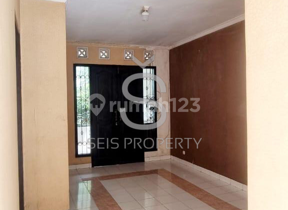 House Needs Minimal Renovation in Pondok Mas, Baros Cimahi, with SHM. House Needs Minimal Renovation in Pondok Mas, Baros Cimahi, with SHM.