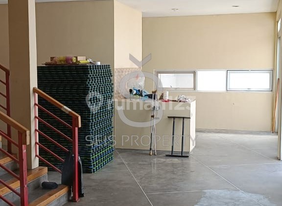 Rumah 2 Lantai Bagus SHM di Jl. Golf Arcamanik, Bandung Murah 2