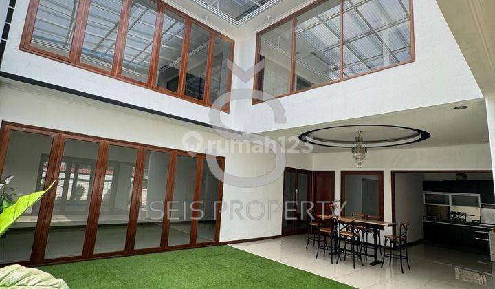 Rumah 2 Lantai Baru Semi Furnished di Buah Batu, Bandung 1