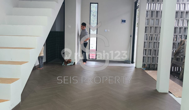 Good House Unfurnished Freehold Title Cihanjuang, Cimahi Good House Unfurnished Freehold Title Cihanjuang, Cimahi