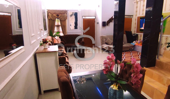 Siap Huni, Rumah, 2 Lantai, SHM, bisa Take Over di Arcamanik Bandung