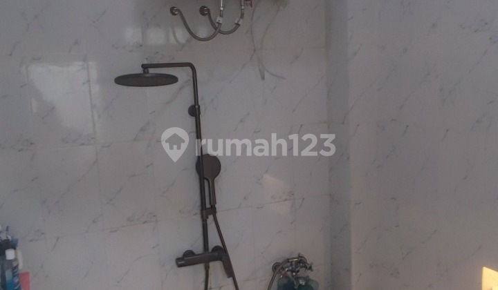 Nice House Unfurnished Freehold on Jl. Kerkof South Cimahi, Cimahi Nice House Unfurnished Freehold on Jl. Kerkof South Cimahi, Cimahi