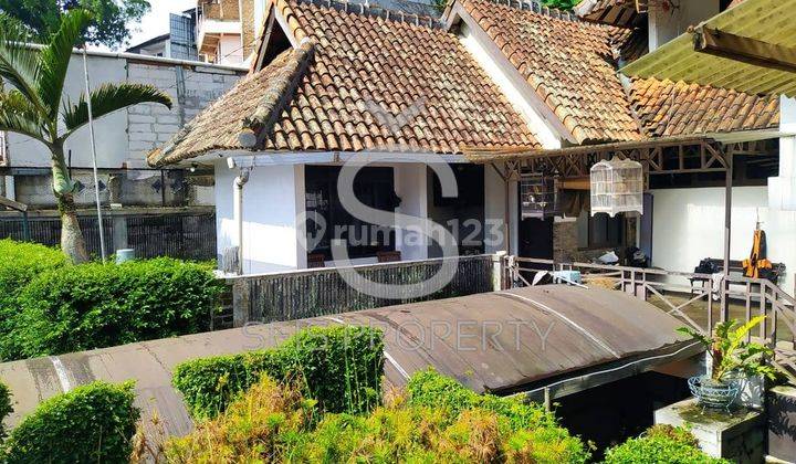 Rumah 2 Lantai Bagus Unfurnished SHM di Dago, Bandung 1