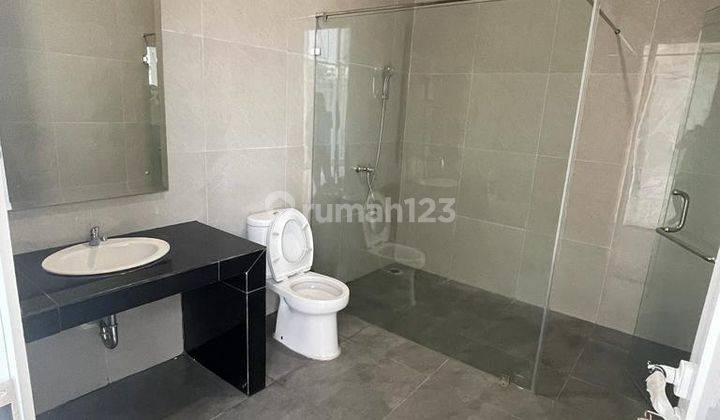 2 Lantai Unfurnished Sertifikat Hak Milik di Jalan Pulo Nangka, Jakarta Timur 2