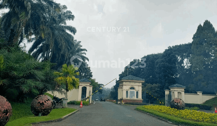 Rumah Cantik Siap Huni di Rancamaya Golf Estate Bogor 2