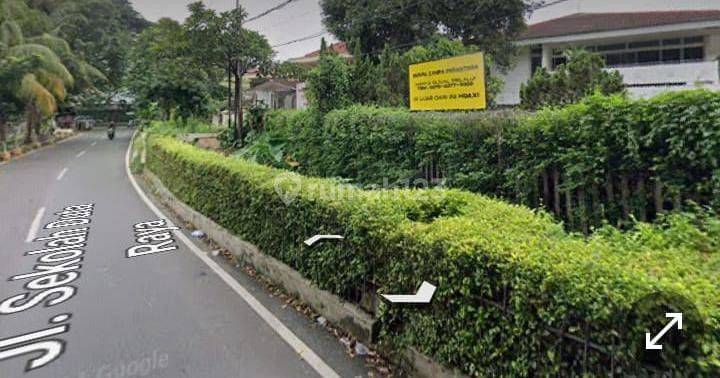 Rumah Luas Strategis Di Jl Sekolah Duta Kebayoran Lama 2