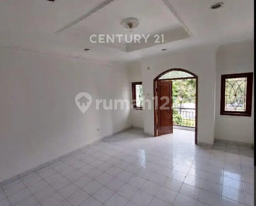 3-Storey House, Strategic Location in Sunter Agung S9406