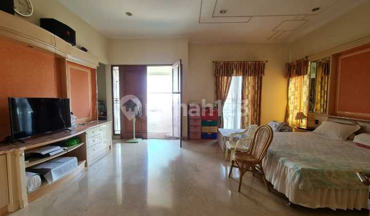 Pluit, Old Eastern House, South facing, Marble and teak, Certificate of Ownership (SHM) 2