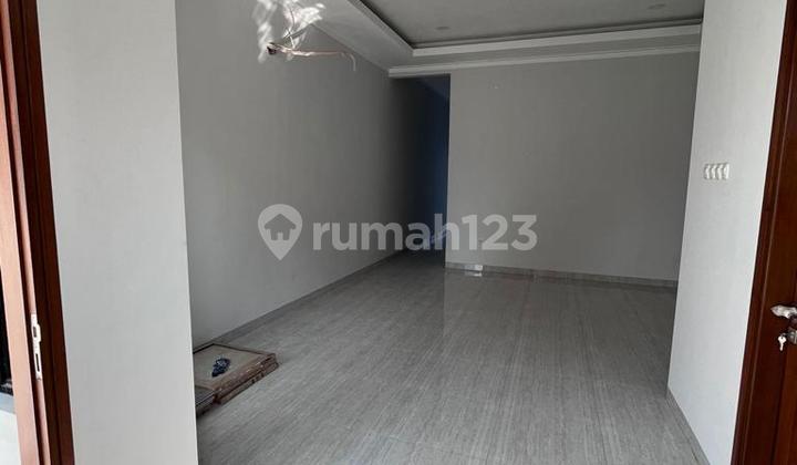 Meruya Utara dijual rumah ukuran 5x25, baru, siap tinggal