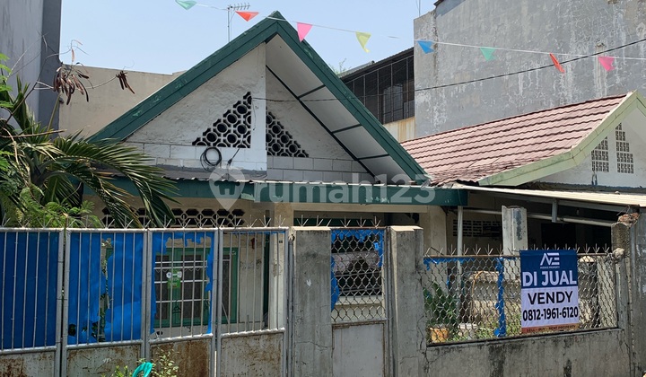 Bandengan Jembatan Gambang Dijual Rumah Tua Ukuran 16x16m2