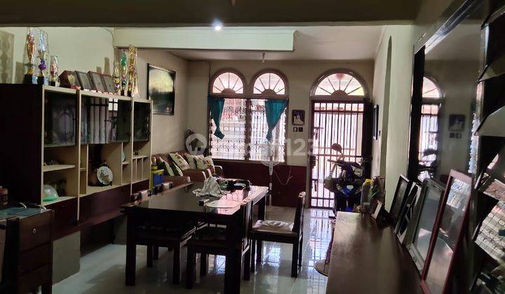 Dijual Rumah Lama 1 Lantai di Taman Kota Ukuran 6x17m2 Hak Milik 1