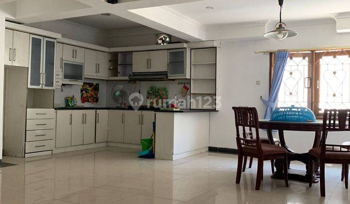 Dijual Rumah Townhouse di Apartemen Rajawali Furnish, 3 Lantai 1