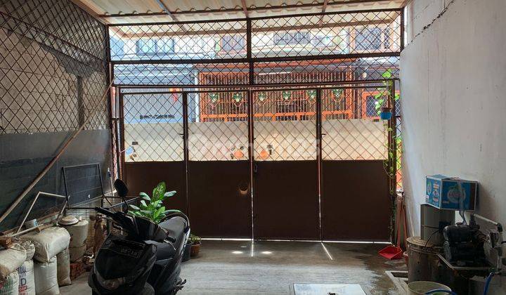Jelambar Barat, Rumah Dijual ukuran 4,3x16, lantai ada 3