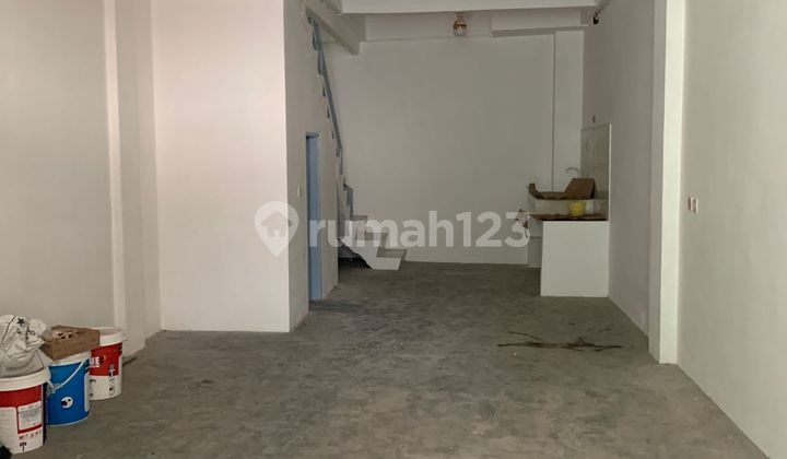 Jelambar Rumah Murah uk 4x12, ada 3 lantai SHM Jelambar Rumah Murah uk 4x12, ada 3 lantai SHM