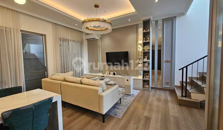 cluster favorit pantai indah kapuk 2, dijual rumah uk 10x15m2