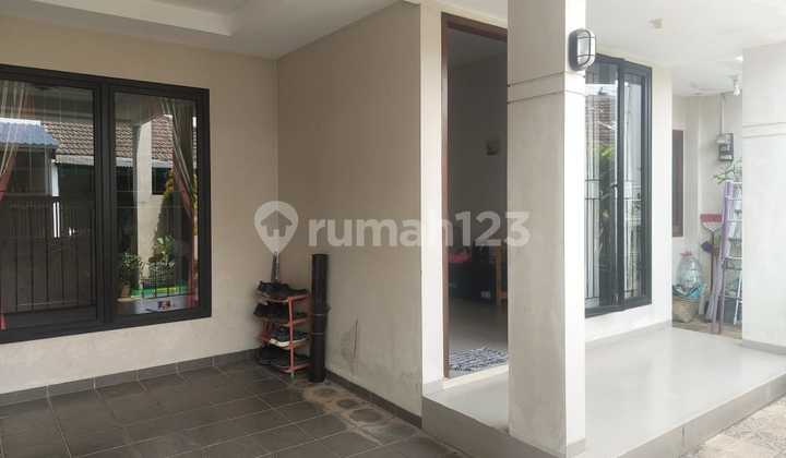 Rumah Siap Huni dengan Hunian Nyaman dan Asri di Ciputat 2