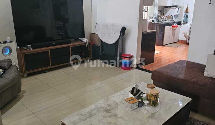 Rumah Cantik 2 Lantai di Ciputat Dalam Cluster SHM Lokasi Strategis 2